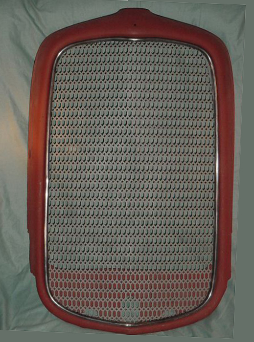32 Grille Gothic b700p .jpg
