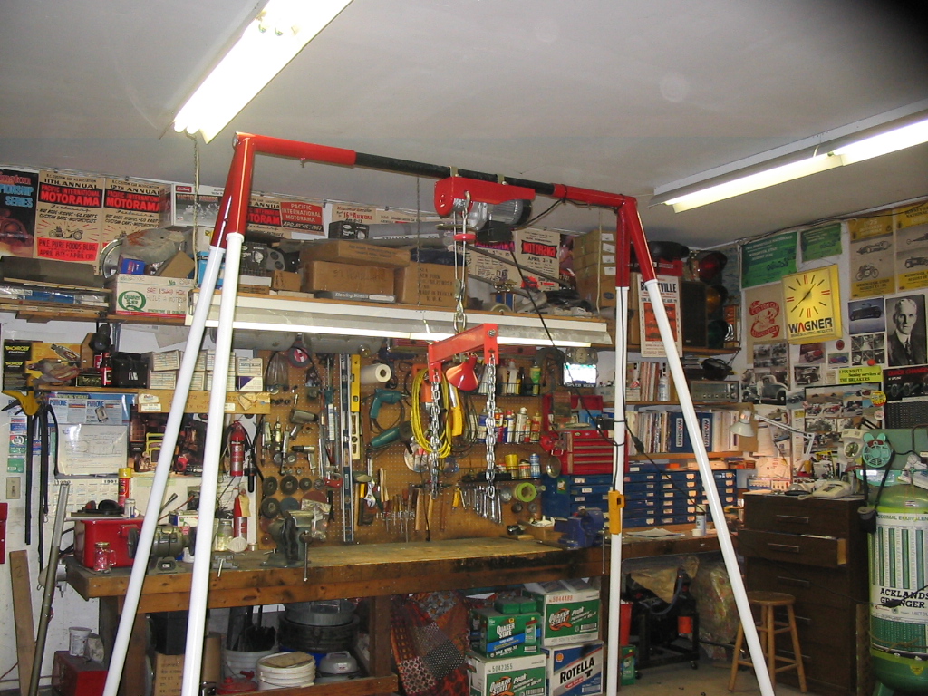 32 Hemi Instalation 025.jpg