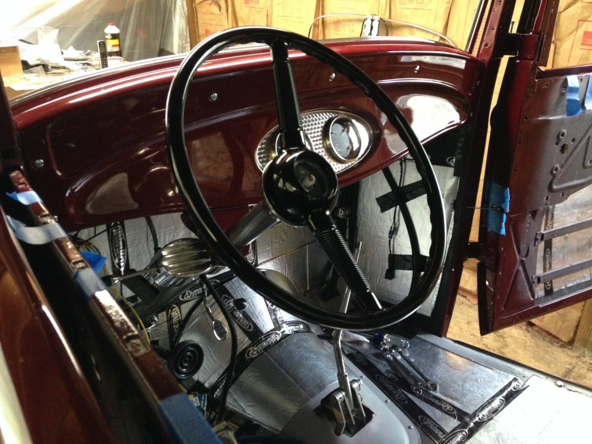 32 sedan - dash and steering wheel.jpg