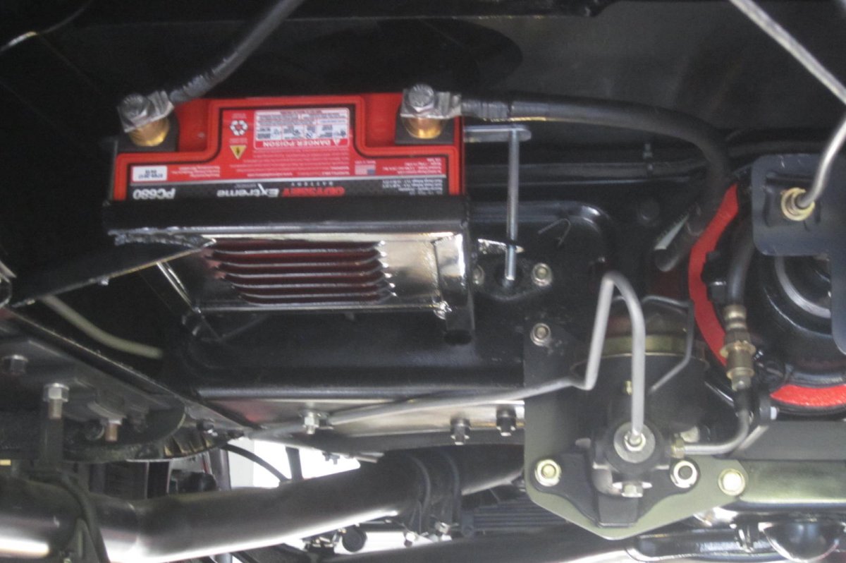 32 TIRES BATTERY 020.JPG