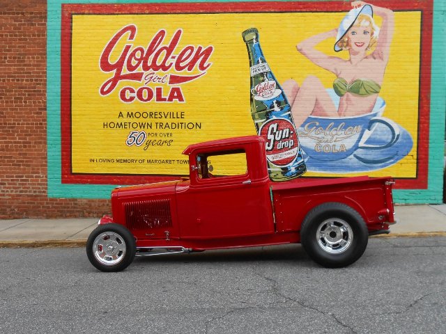 32 truck - dana red.JPG