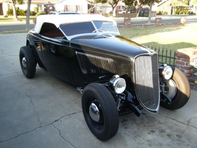 33 RdstrLucyblk 3-12.jpg