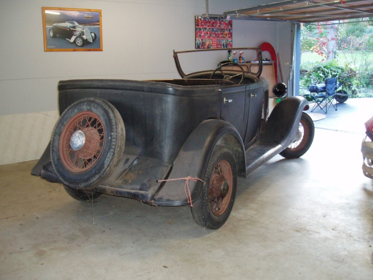 33 Tourer 2.jpg