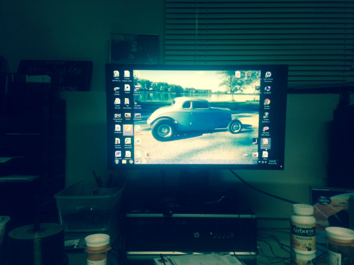 34screensaver10_18.JPG