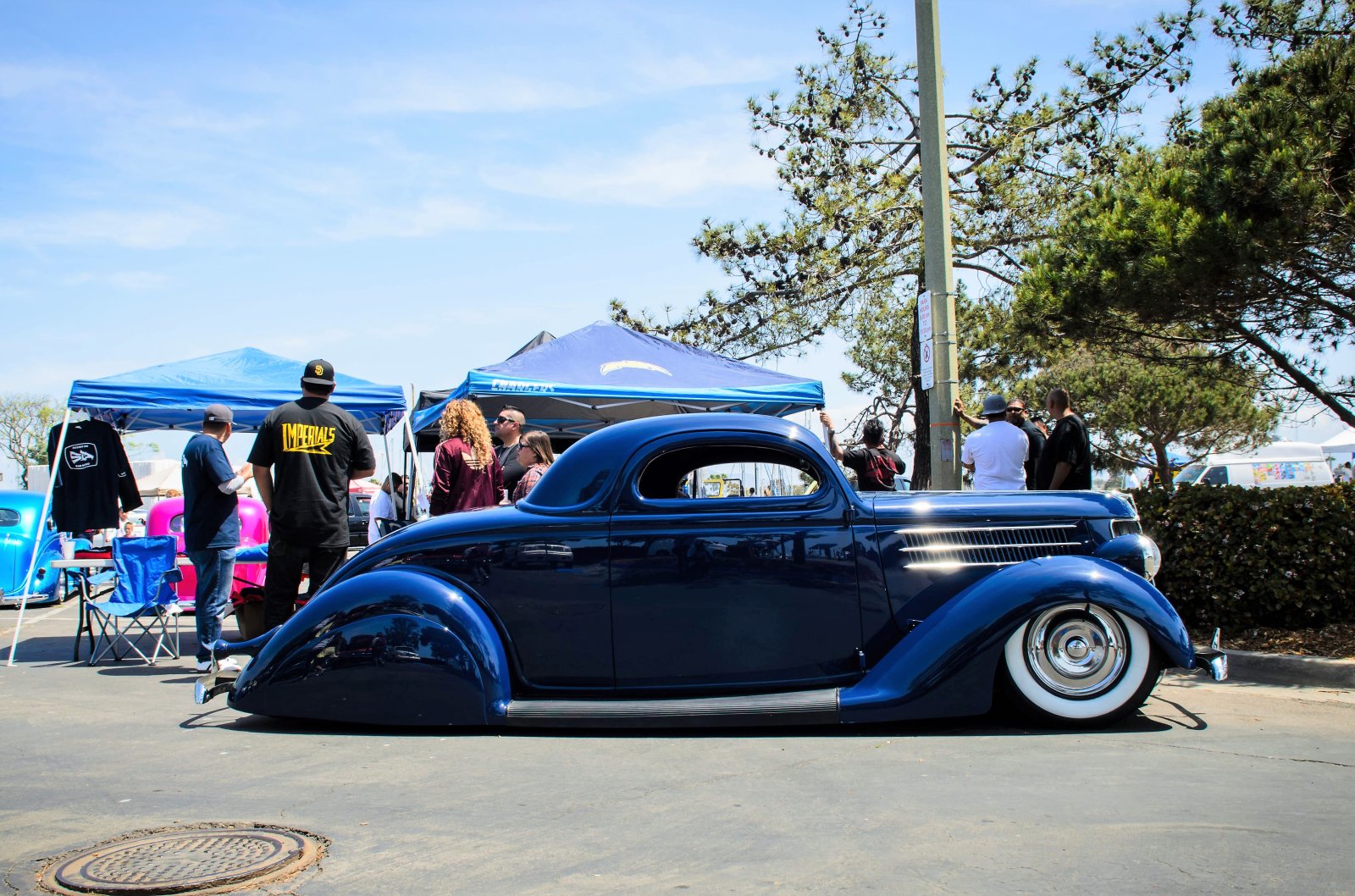 36 Ford chopped blue side.jpg