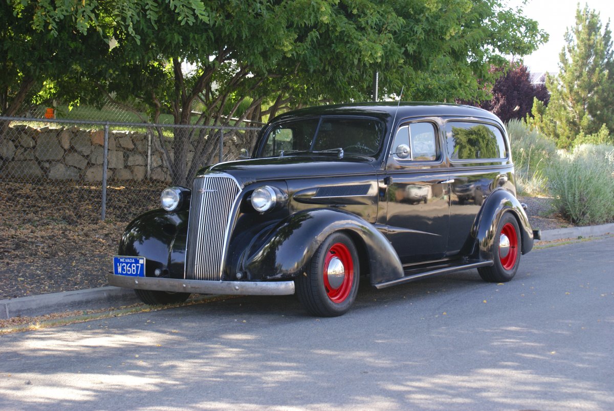 37 Chev s:d.JPG