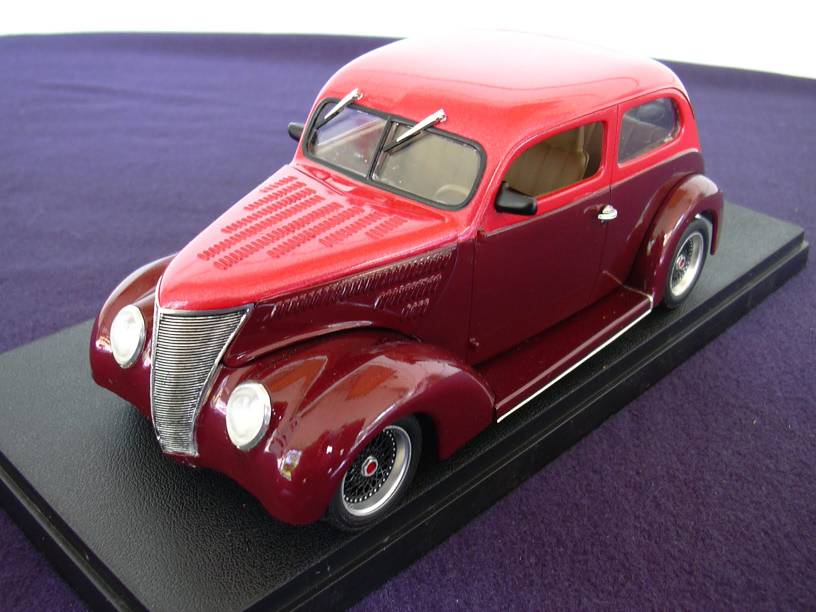 37 Ford Deluxe Sedan (1).jpeg