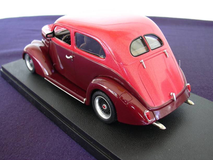 37 Ford Deluxe Sedan (2).jpeg