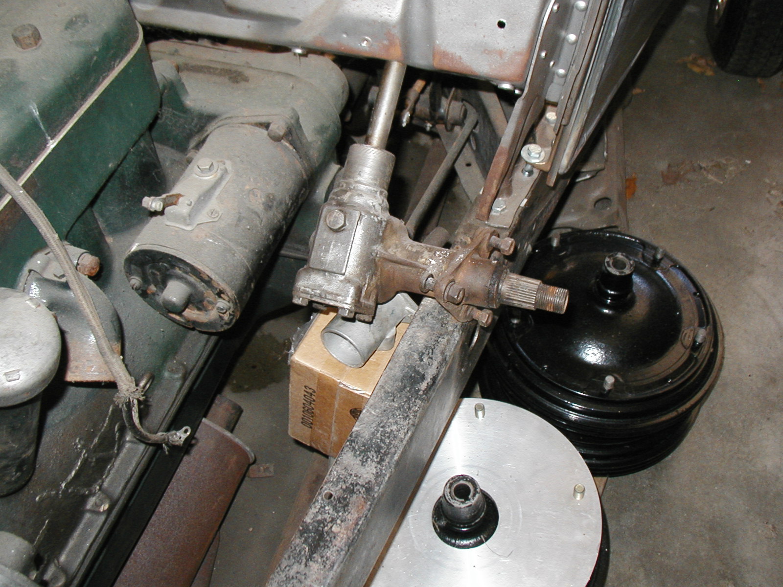 `37 hudson steering box 002.JPG