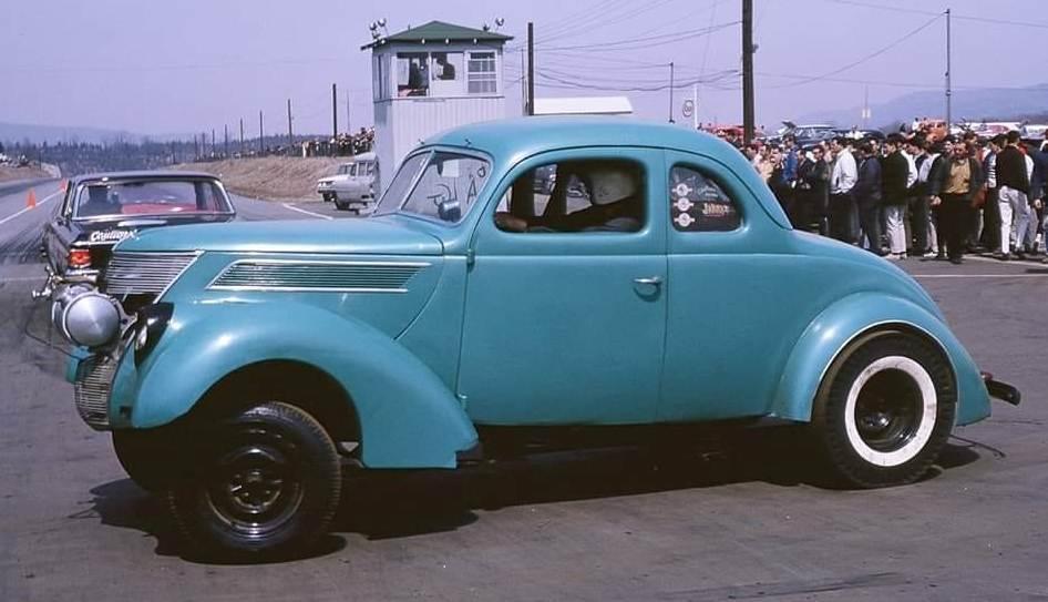 37FordCoupeGasser.jpg