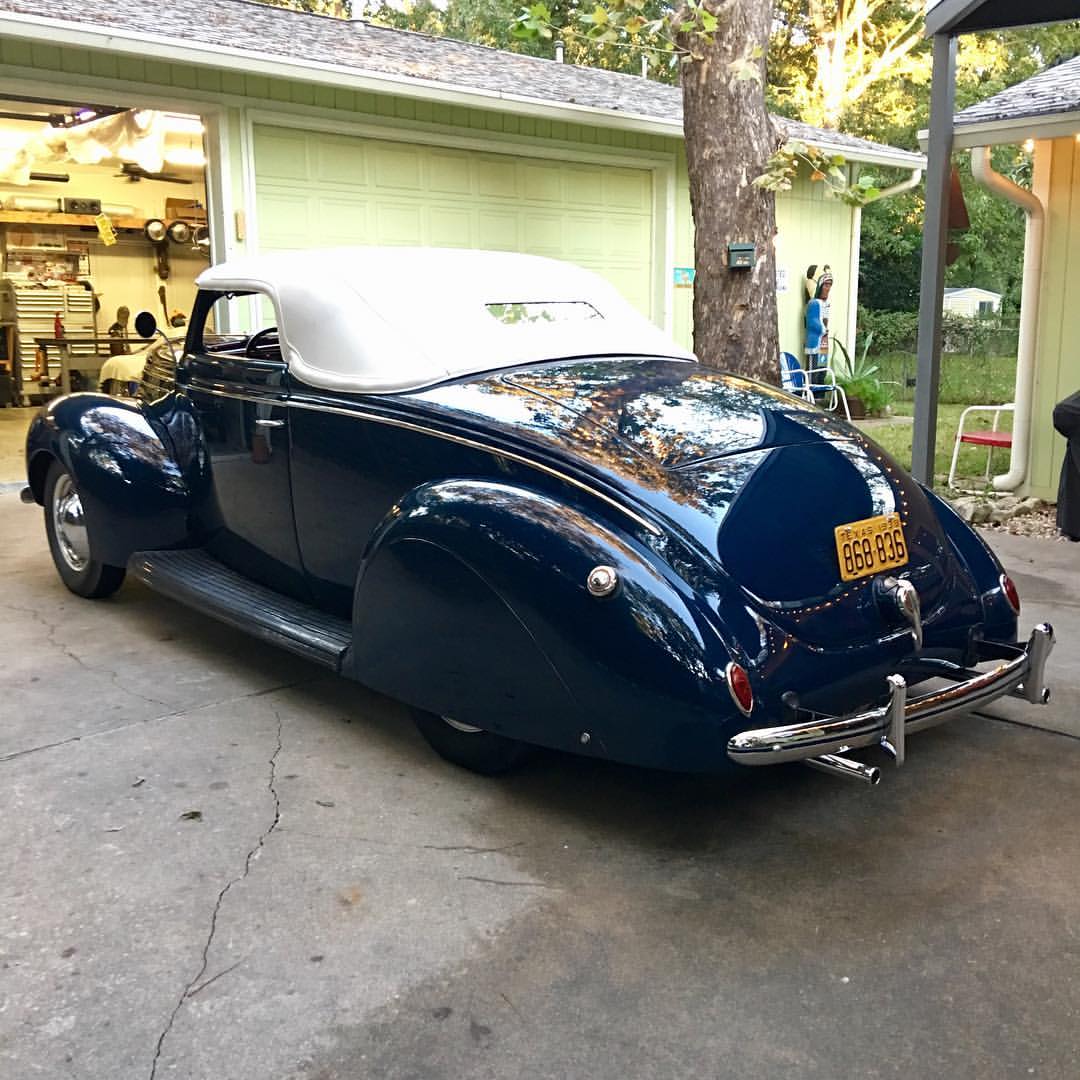 \'39 Deluxe.jpg