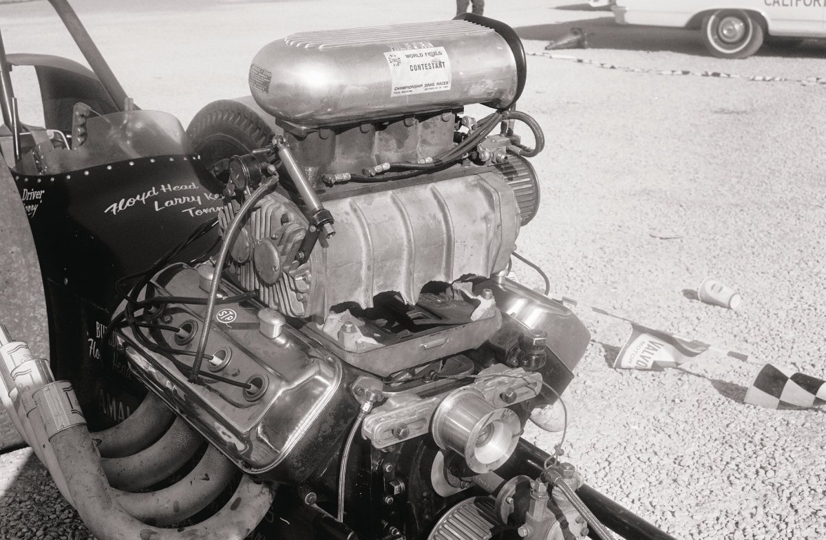 392ci-blown-chrysler-hemi-6-71-supercharger.jpg