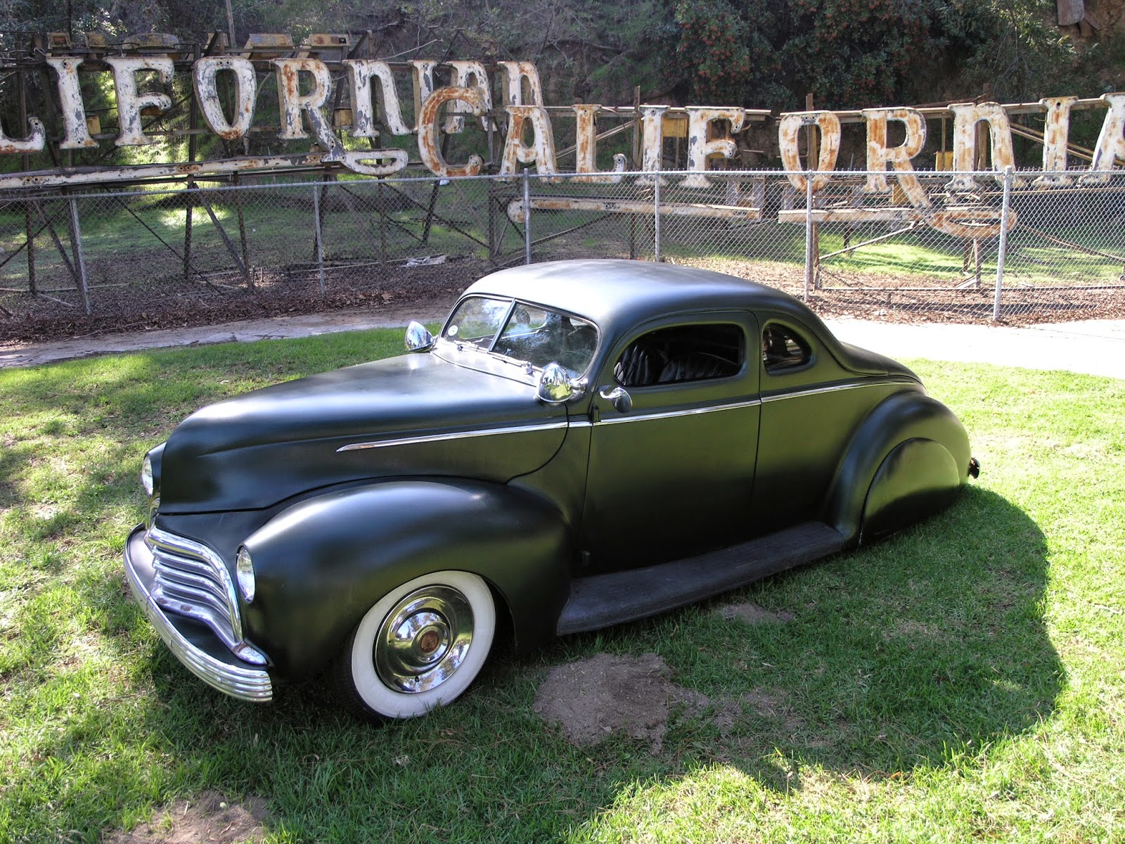 4 Verne's 40 Ford Custom.jpg