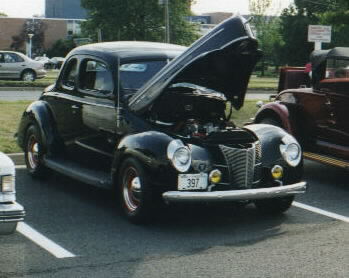 '40 deluxe coupe - @ cruise.jpg