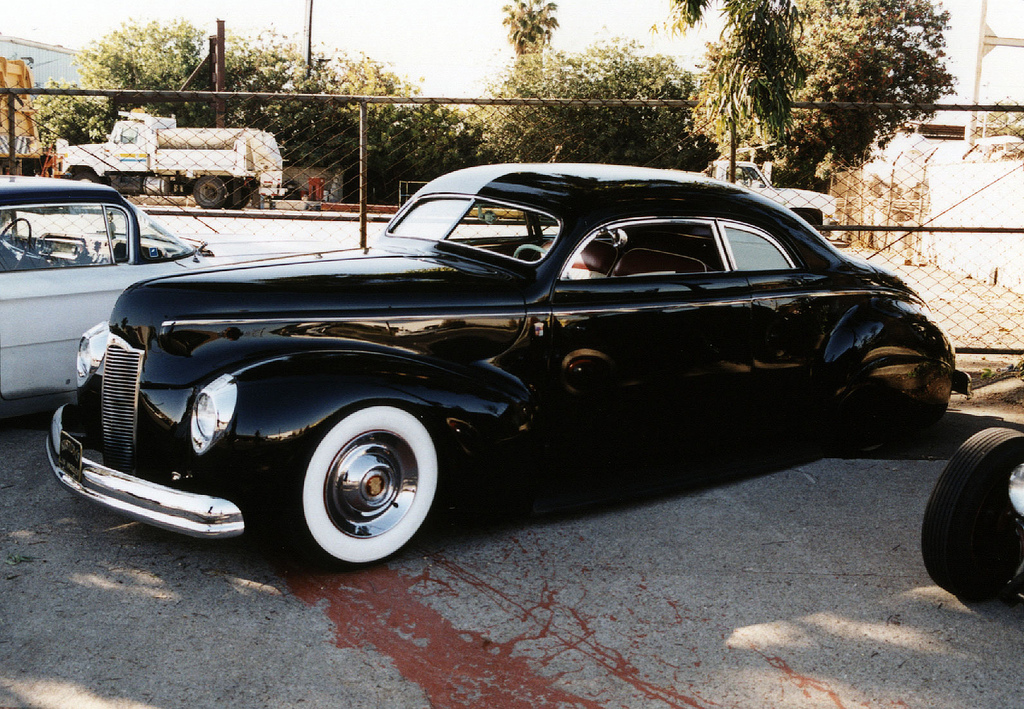 40 Merc blk side.jpg