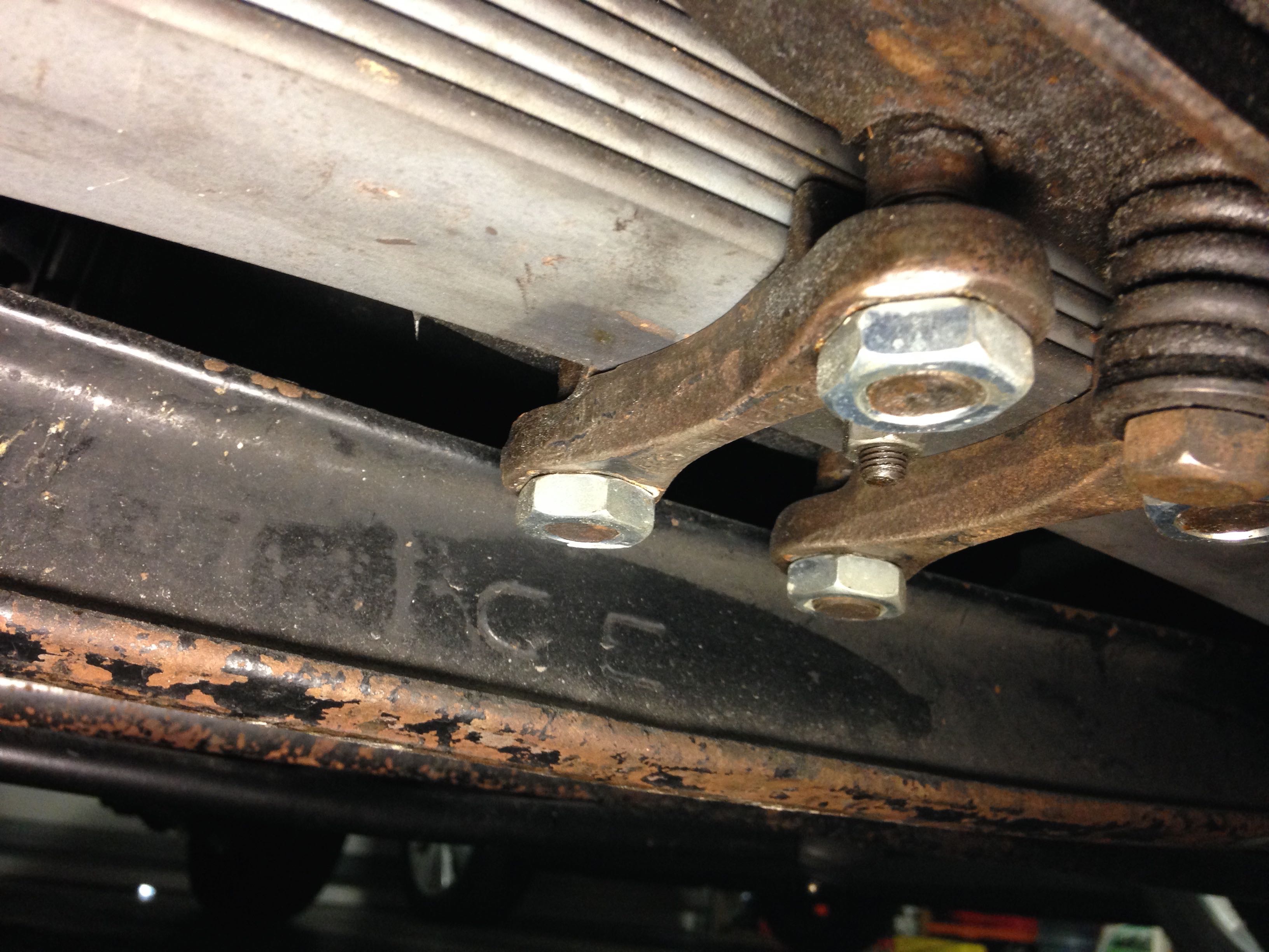 \'40 Tudor Axle.jpg