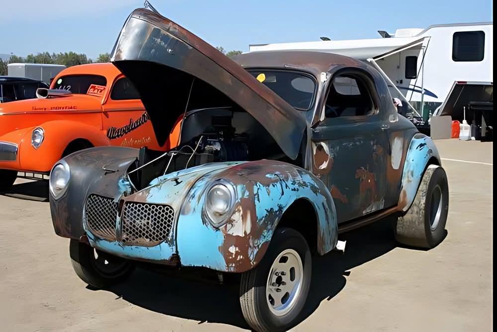 40 Willys coupe.jpg