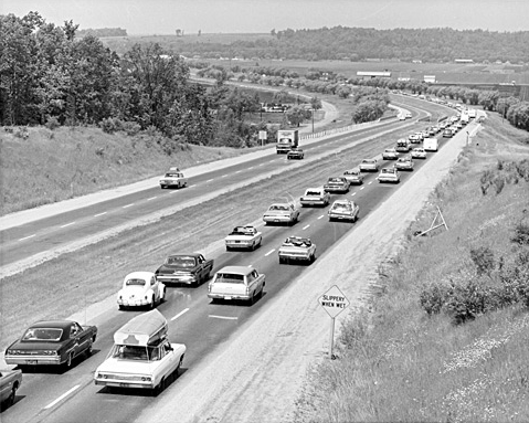 400_Holiday_Highway1967.png