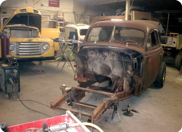 40chevymustangfront1.jpg
