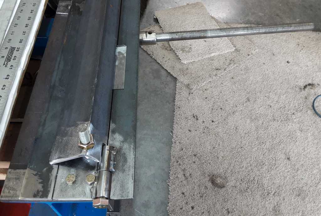 437 021021 Hinges welded - first test bend.jpg