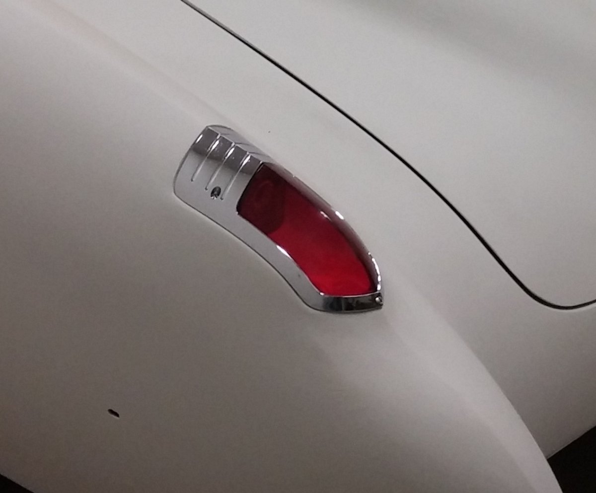 49 Buick tail light.jpg