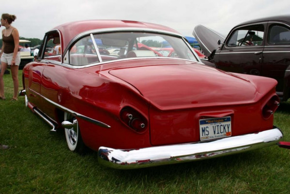 5 CUSTOMS NEWER (464C).jpg