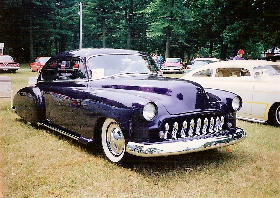 50 CHEVY FLEETLINE PURPLE TONY JOSON 1992 HOLLAND.jpg