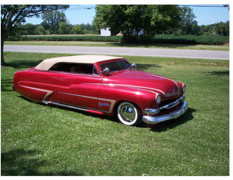 51 MERCURY CONVERT RED W SCALLOPS (2).jpg