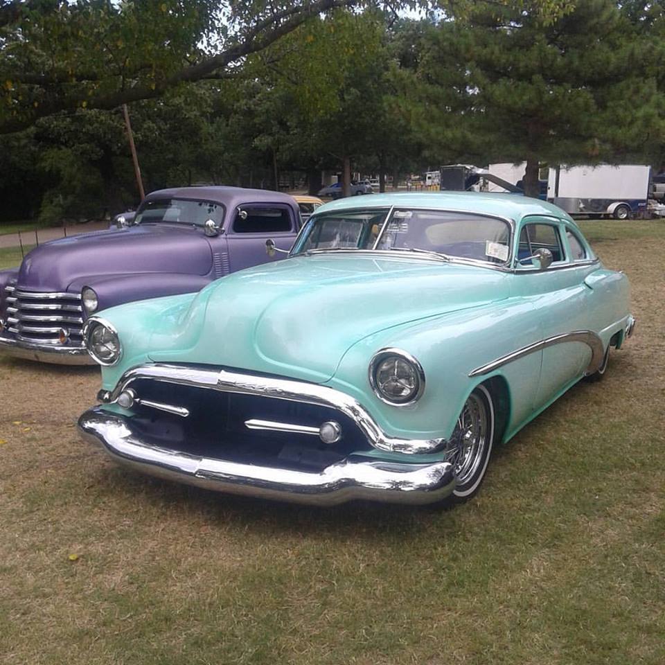 52 Buick front w 49 Chevy truck.jpg