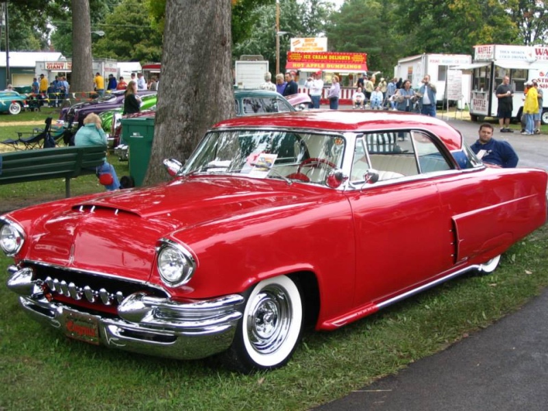 52 Mercury red side.jpg