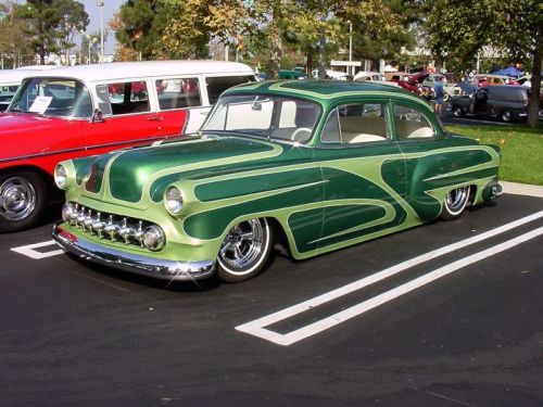 53 Chevy green scallops.jpg