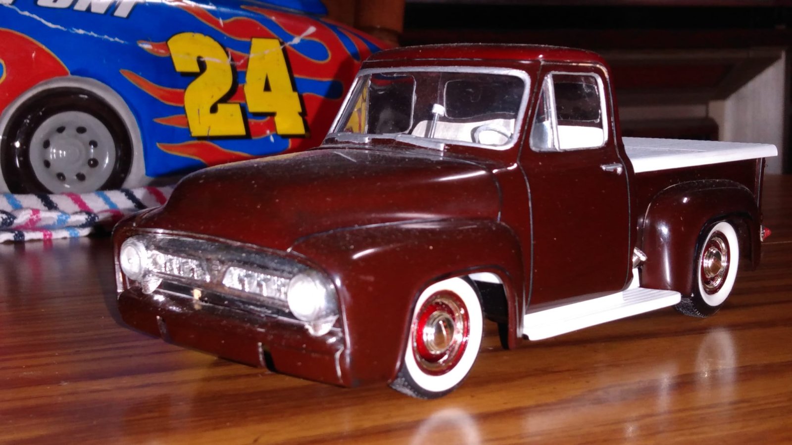 53 ford front n.jpg