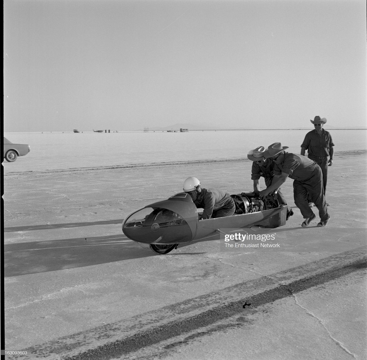 53  Kriedler Streamliner 1 - Bonneville..jpg