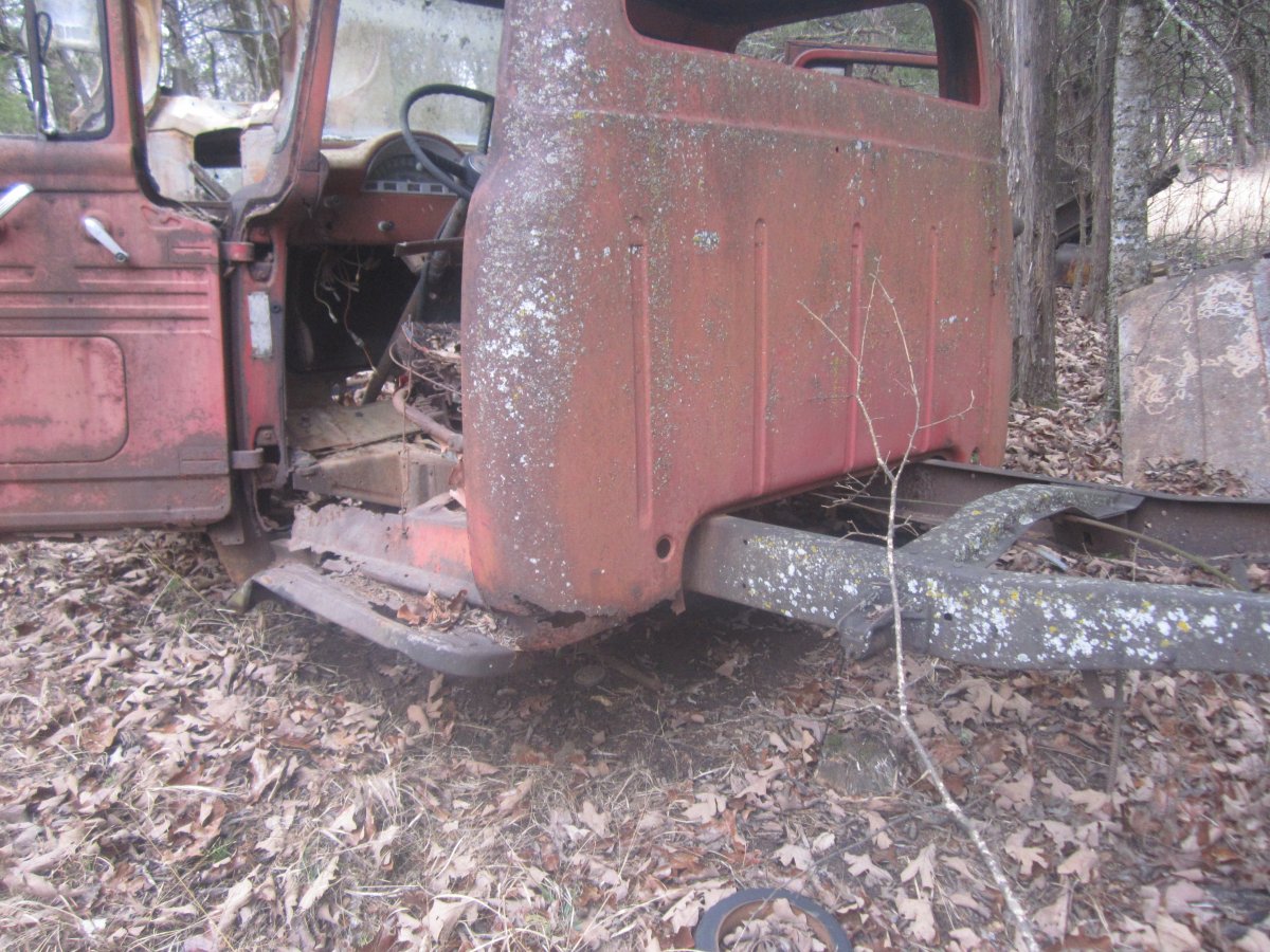 56 Fert truck 009.JPG