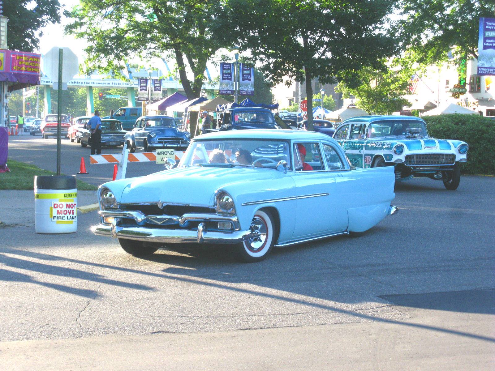 56 Plymouth nlue 50's 2016.jpg