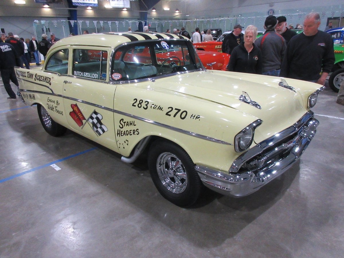 57 Chevy 210 2dr NJ10.jpg