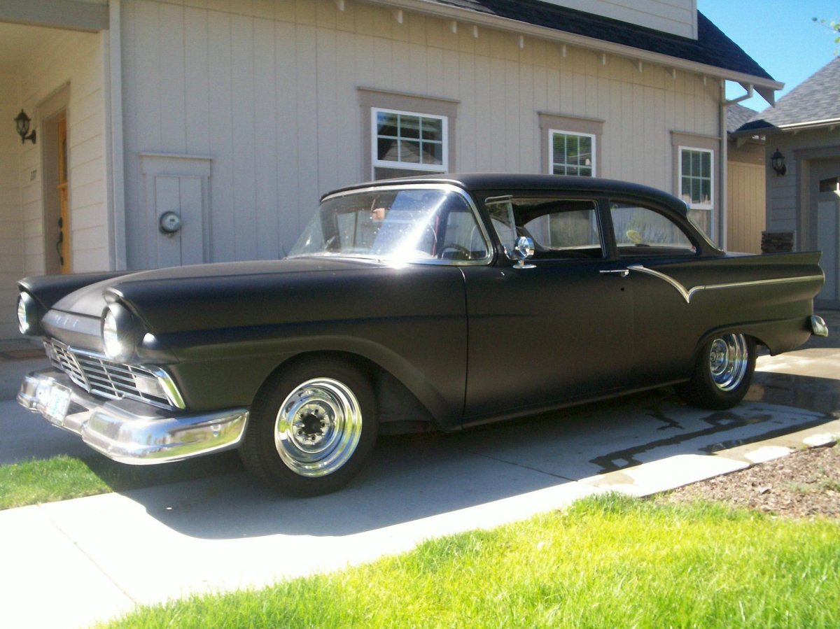 57 ford 300 flat blk.jpg