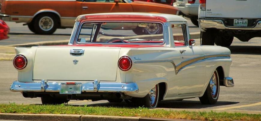 57 ford11 ranchero.JPG