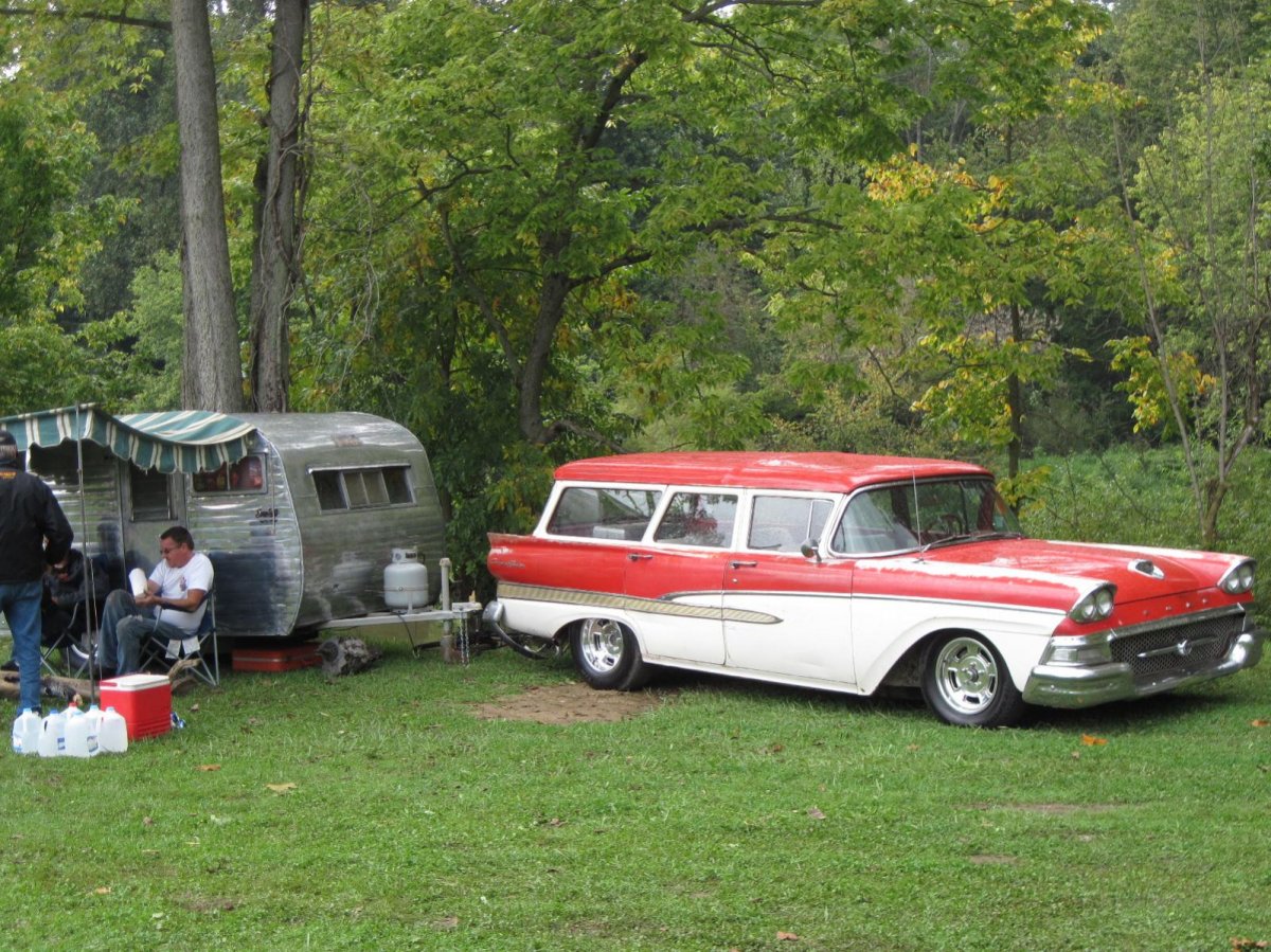 58 Ford Wagon Camper.jpg