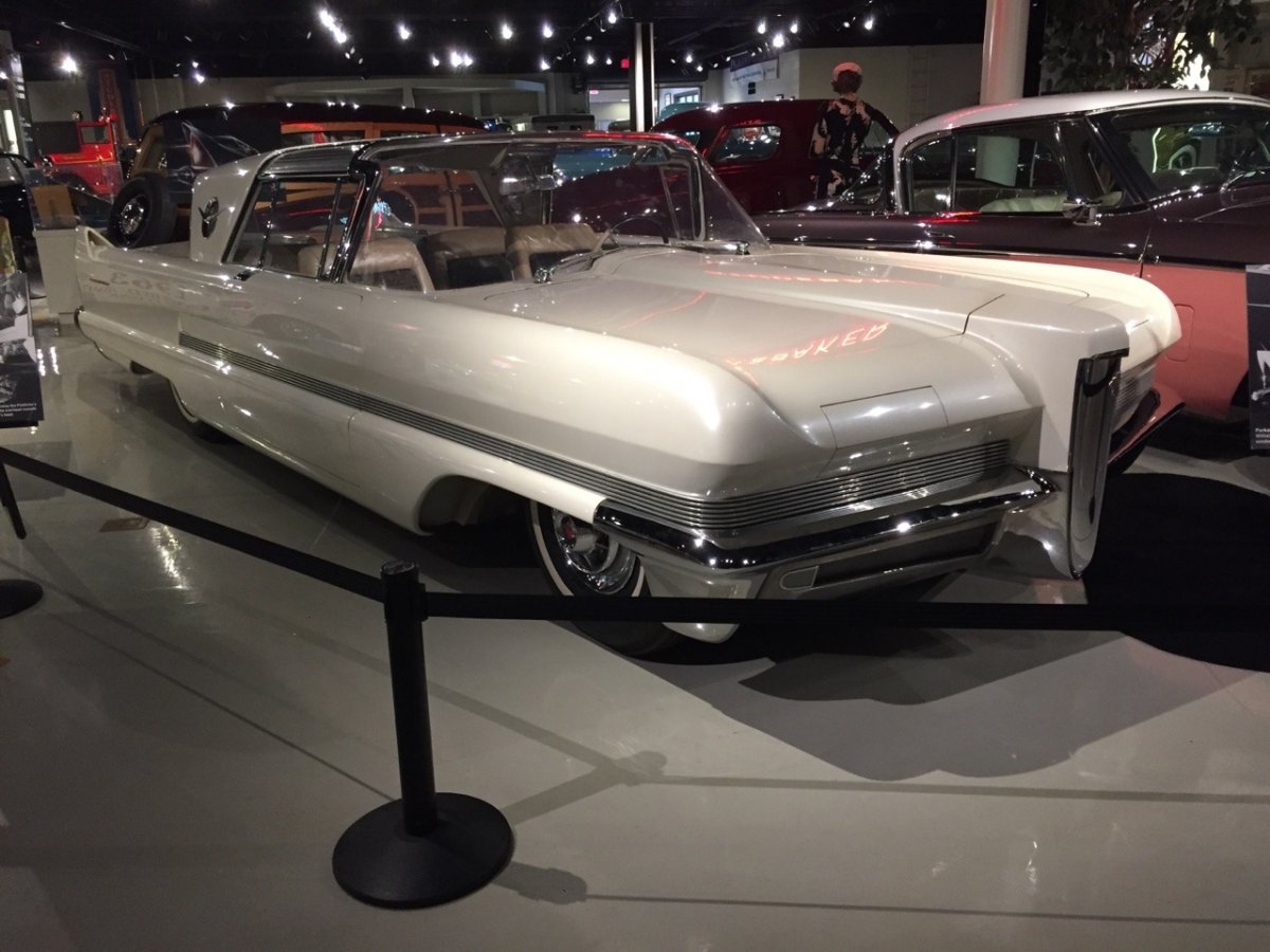 58 Packard Predictor 1956 show car 2.jpg