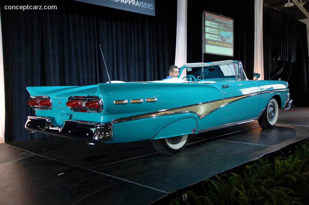 58_Ford_Fairlane_500_DV-06-MBRM-05.jpg