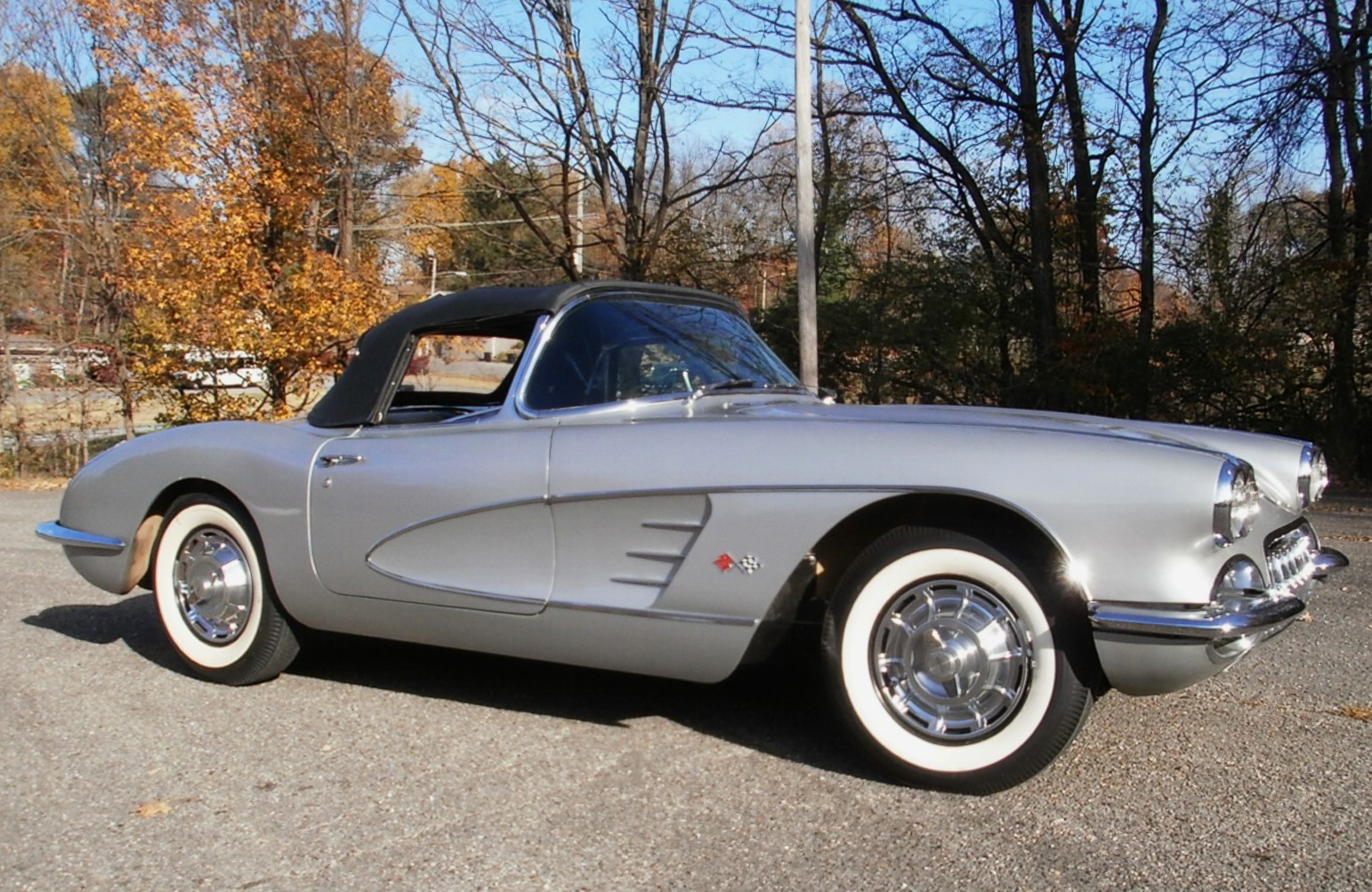 59 Corvette silver 1.JPG