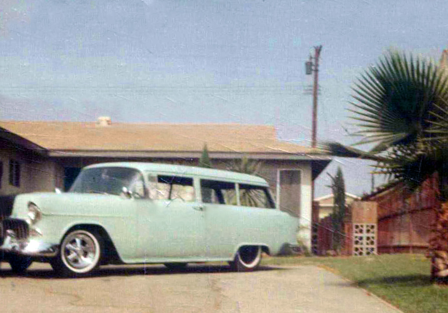 5th car - 1955 Chevrolet Handyman.jpg