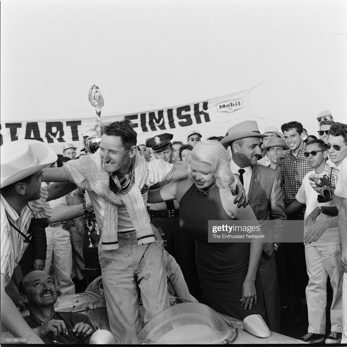 6 1959 USAC Road Racing Championship - Pomona.jpg