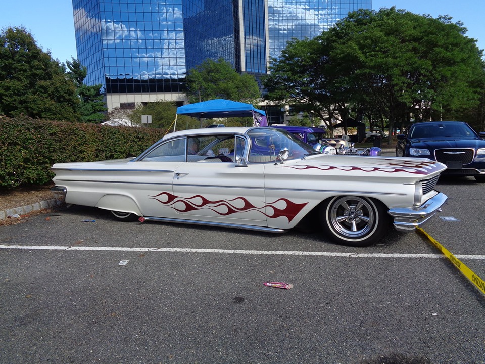 60 Pontiac white w red flames.jpg