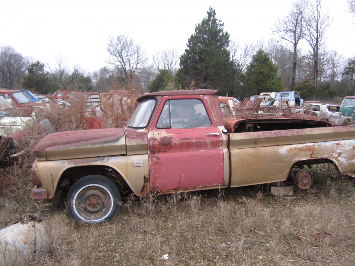 60 thru 66 trucks 013.JPG