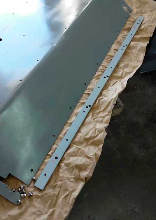 601 100821 Attachment bar for top of bulkhead.jpg