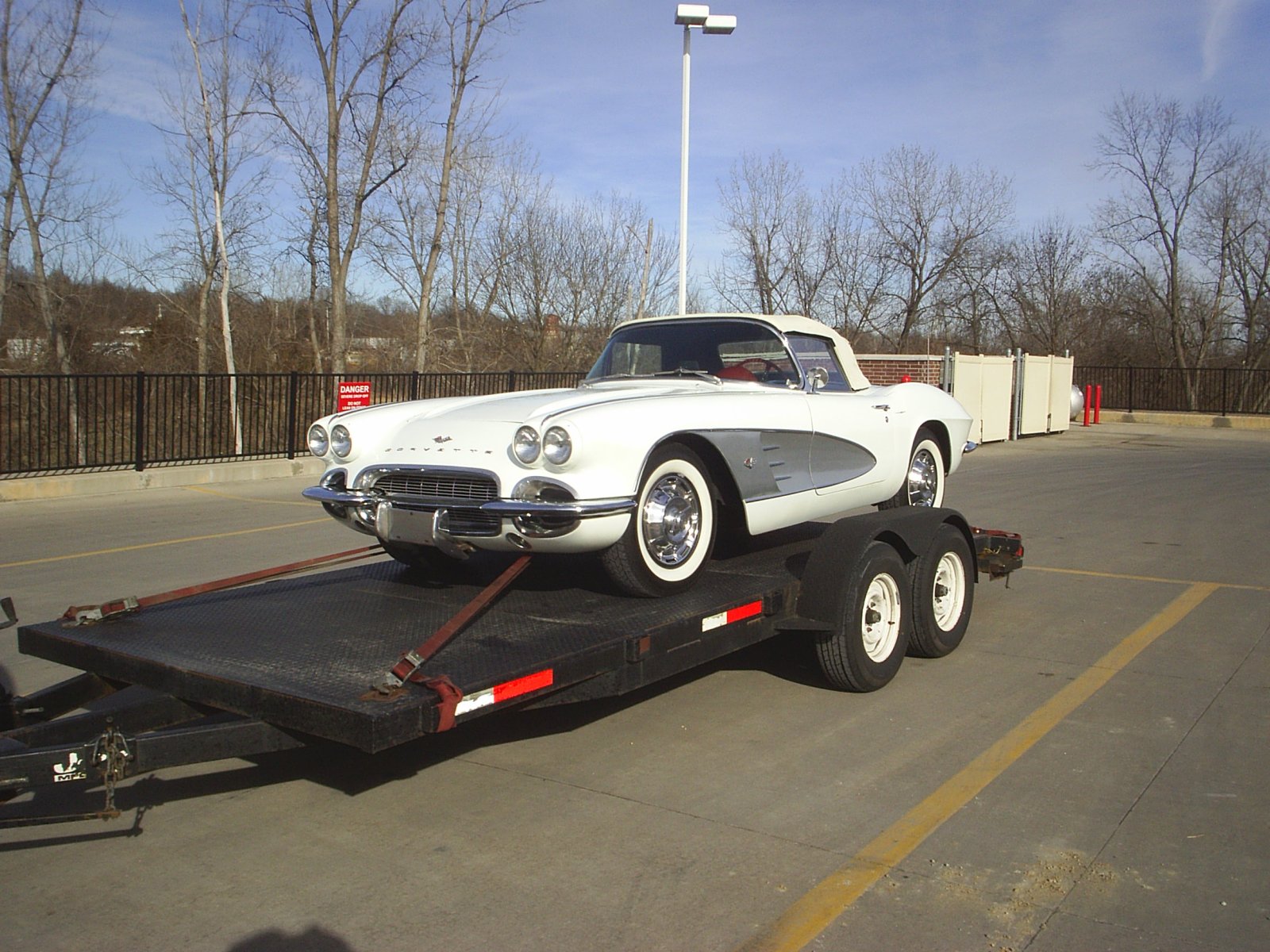 61 Corvette white on trailer 1.JPG