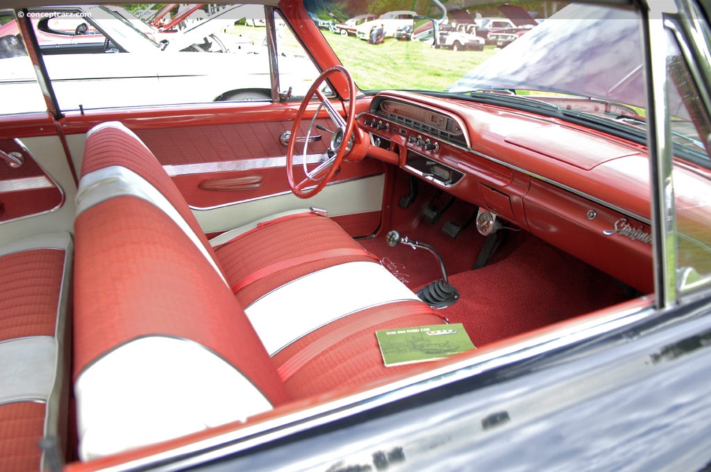 61-Ford-Starliner-Coupe-DV-09-AP-i01.jpg