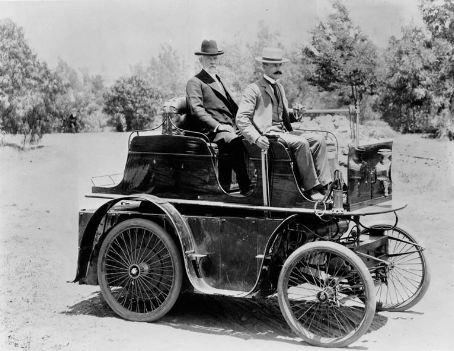 68 1897-First Auto in Los Angeles.jpg